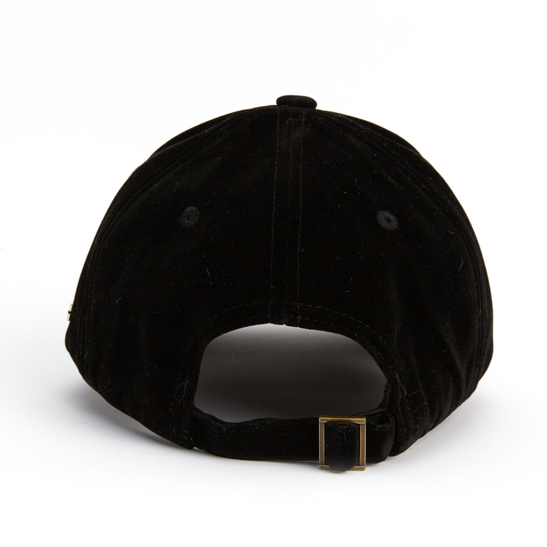 Fevani Baseball Cotton Cap With Stiched Badge
