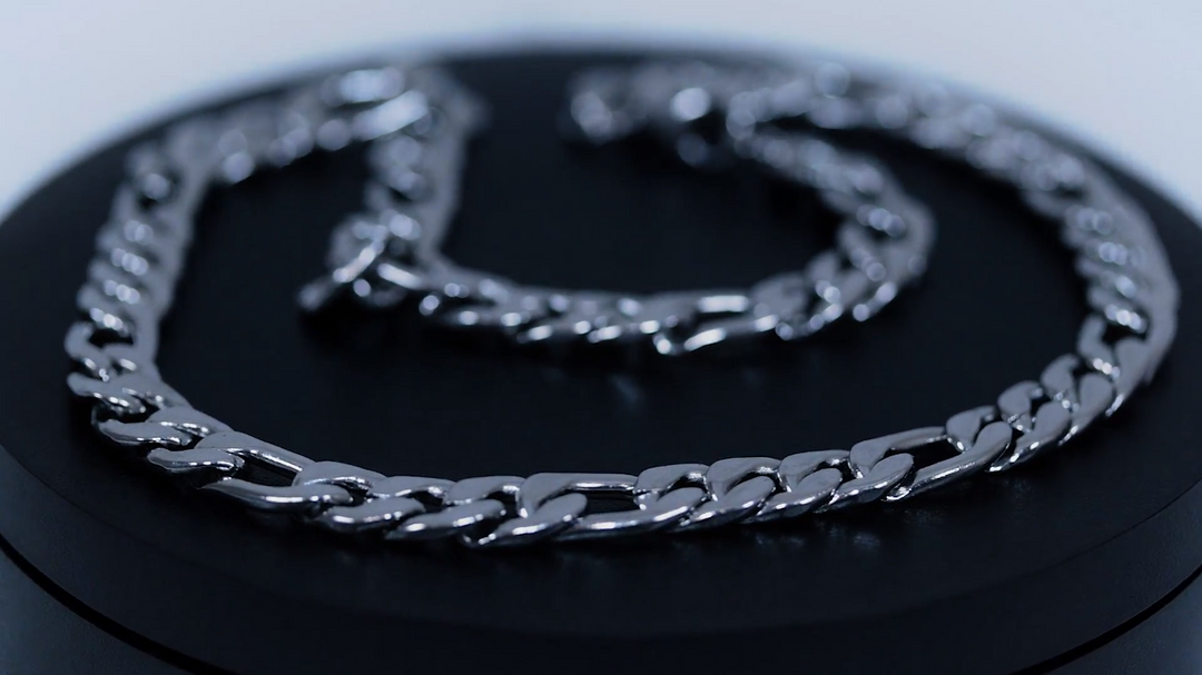 The Radiant Allure of Sterling Silver: A Timeless Chain"