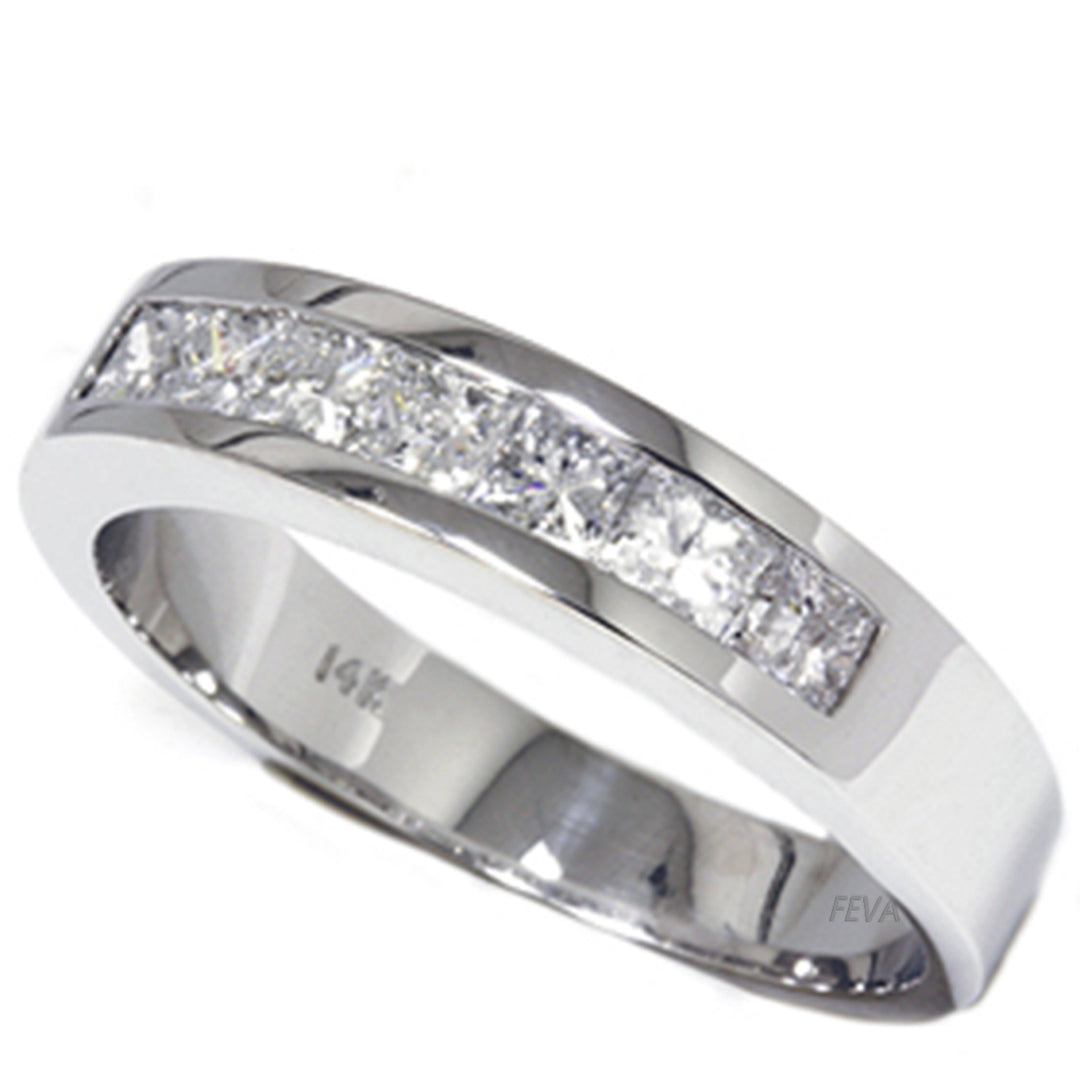 14k White Gold Lora Diamond Ring