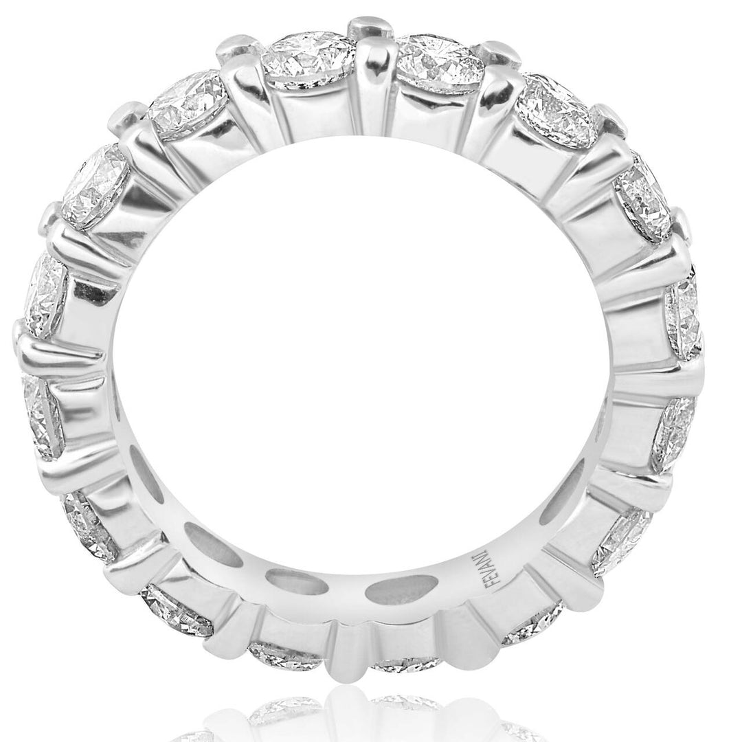 14K White Gold Diamond Solitaire Cloee Wedding Ring